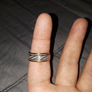 Men's wedding band